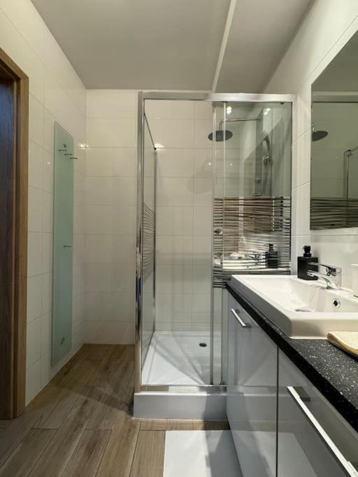 Danka 6Th Floor Chic Apartment Краков Экстерьер фото